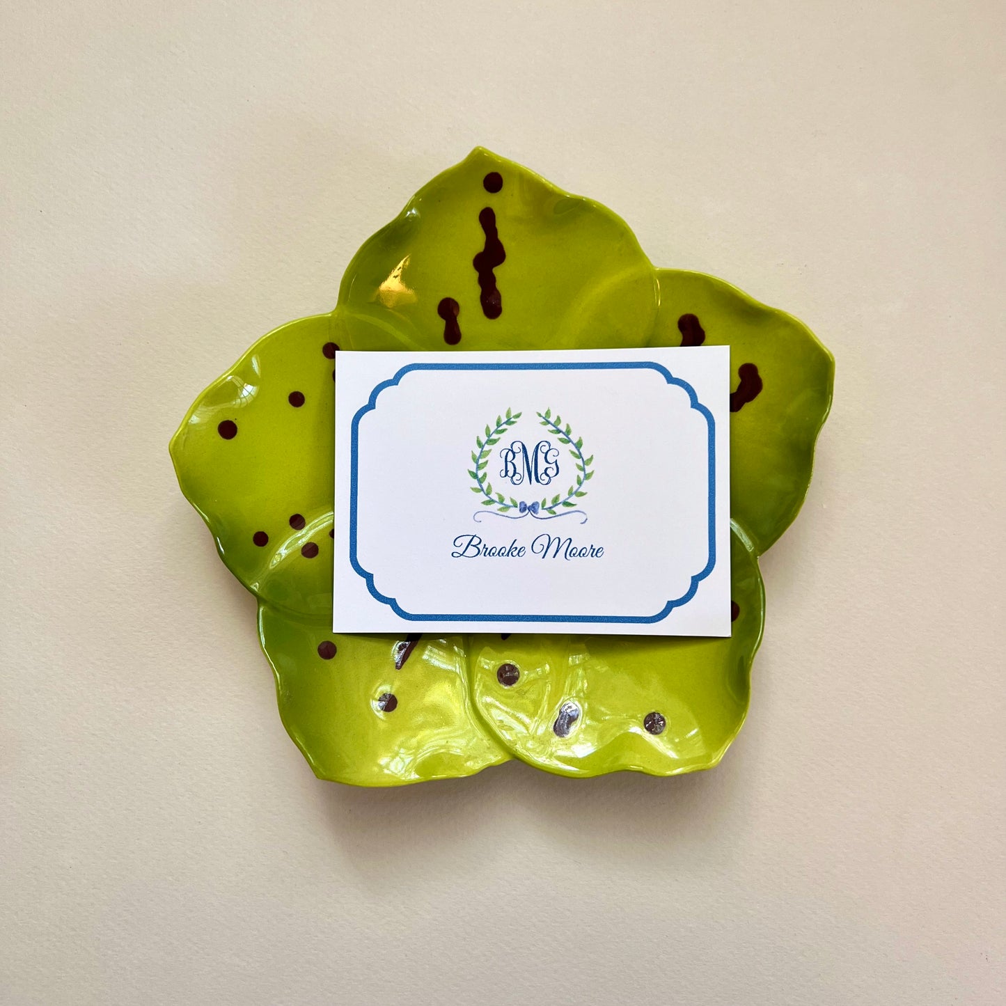 Laurel with Monogram Stationery Set